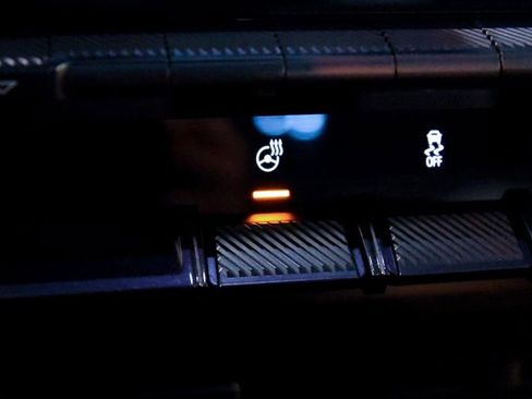 Used 2024 GMC Hummer EV 3X image 23