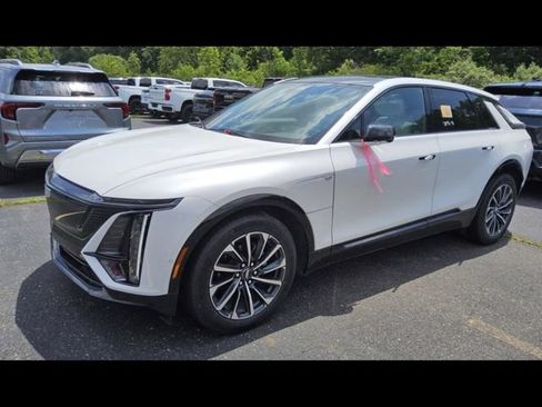 Used 2025 Cadillac Lyriq Sport w/ LPO, Floor Liner Package AWD/4WD image 1