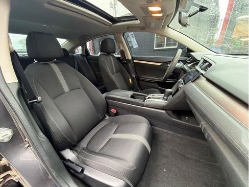 Used 2017 Honda Civic EX-T image 4