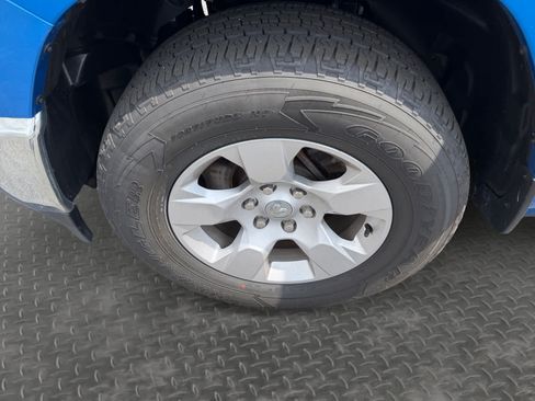 Used 2023 RAM 1500 Big Horn AWD/4WD image 9