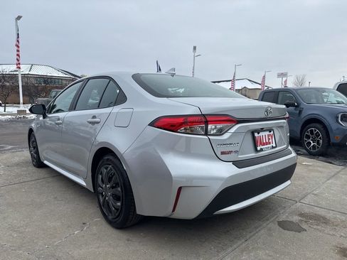 Used 2022 Toyota Corolla LE image 7