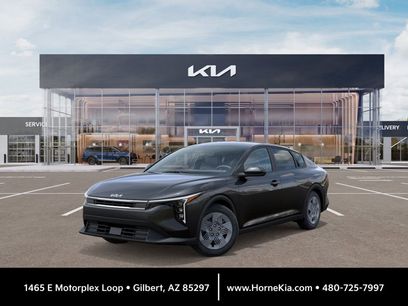 New 2025 Kia K4 LX
