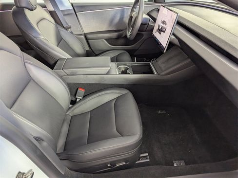 Used 2024 Tesla Model 3 Long Range image 31