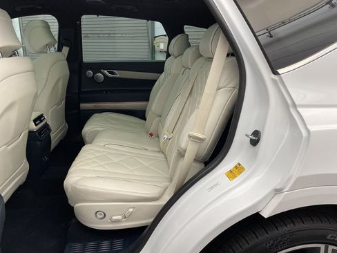 Used 2025 Genesis GV80 3.5T Prestige image 24