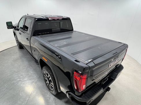 Used 2021 GMC Sierra 2500 AT4 w/ AT4 Premium Plus Package AWD/4WD image 29