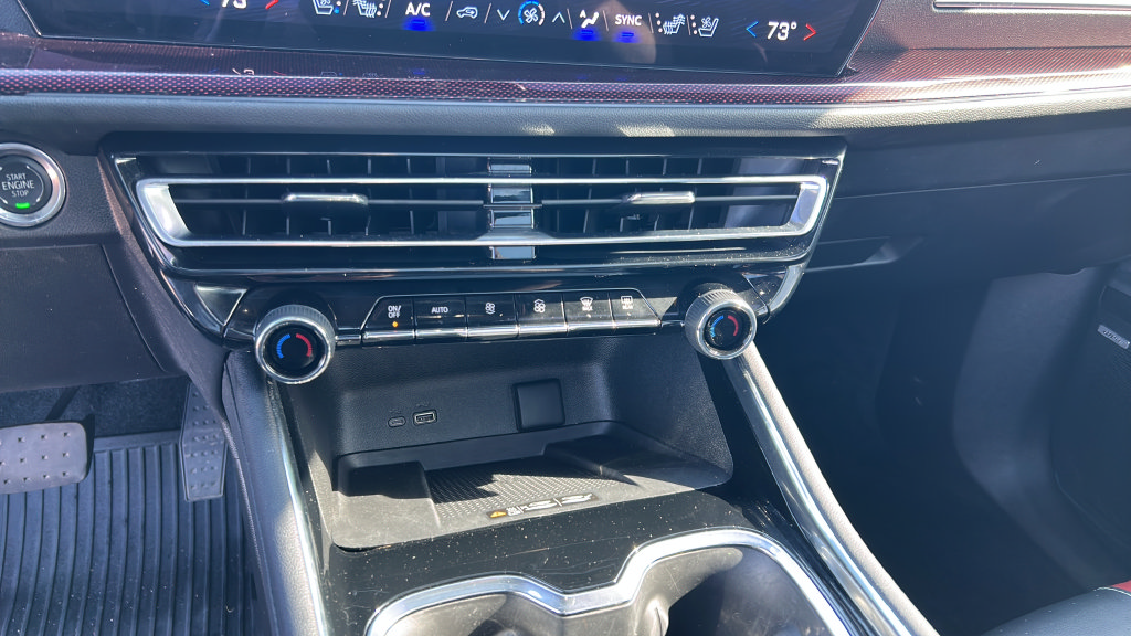 Used 2026 Chevrolet Traverse RS w/ LPO, Floor Liner Package AWD/4WD image 14