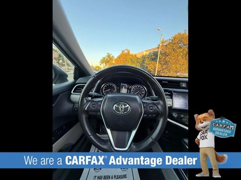 Used 2018 Toyota Camry SE w/ Moonroof Package FWD image 57