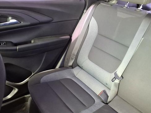 Used 2021 Chevrolet TrailBlazer LS image 16