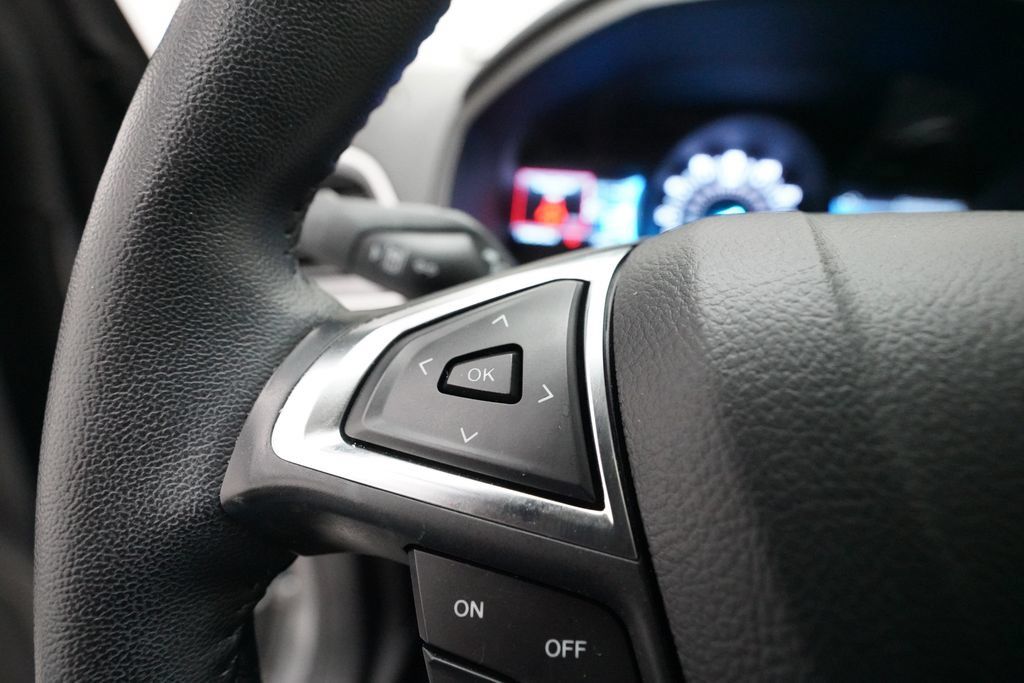 Used 2024 Ford Edge SEL w/ Convenience Package AWD/4WD image 18