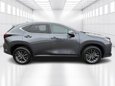 Certified 2023 Lexus NX 250 AWD image 4