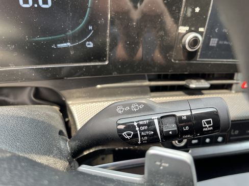 Used 2023 Kia Sportage LX AWD/4WD image 23