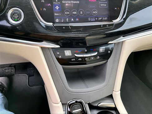 Used 2023 Cadillac XT6 Premium Luxury w/ Technology Package image 28