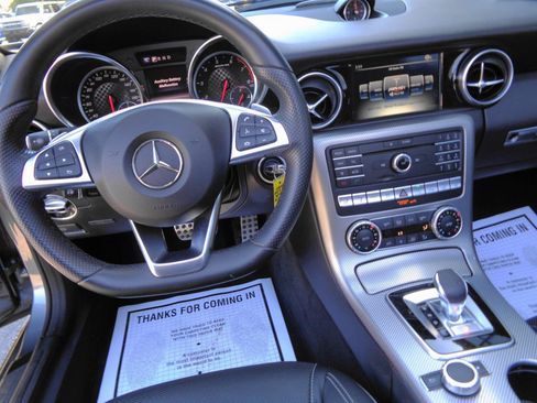 Used 2018 Mercedes-Benz SLC 43 AMG image 15