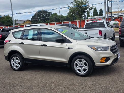 Used 2018 Ford Escape S FWD image 3