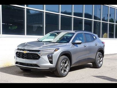 New 2025 Chevrolet Trax LT w/ LT Convenience Package