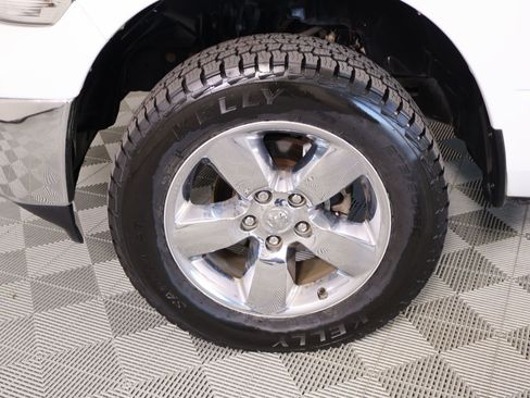 Used 2021 RAM 1500 Tradesman w/ Tradesman SXT Package RWD image 16