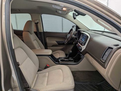 Used 2016 GMC Canyon SLE w/ SLE Convenience Package image 21