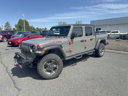 Used 2023 Jeep Gladiator Rubicon w/ Cold Weather Group AWD/4WD image 34