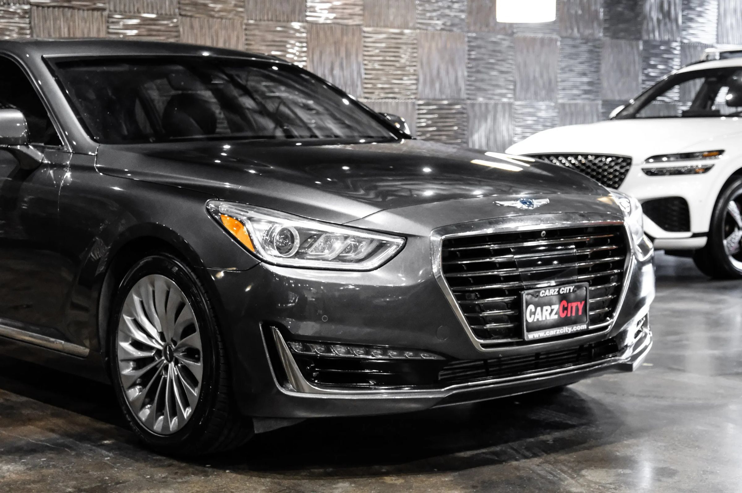 Used 2018 Genesis G90 3.3T Premium AWD/4WD image 7