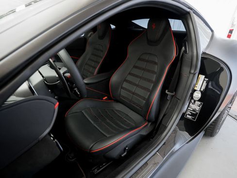 Certified 2022 Ferrari Roma image 17