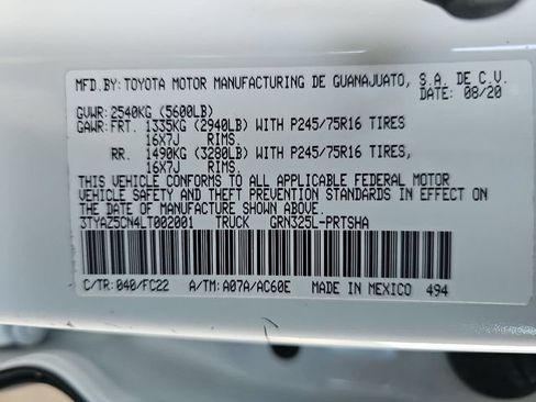 Used 2020 Toyota Tacoma SR5 RWD image 30