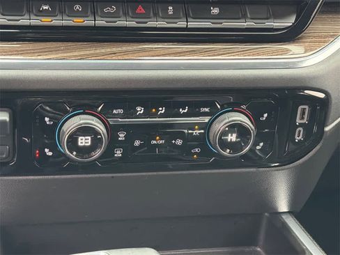 Used 2023 Chevrolet Silverado 1500 RST image 27