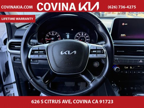 Certified 2022 Kia Telluride S image 18