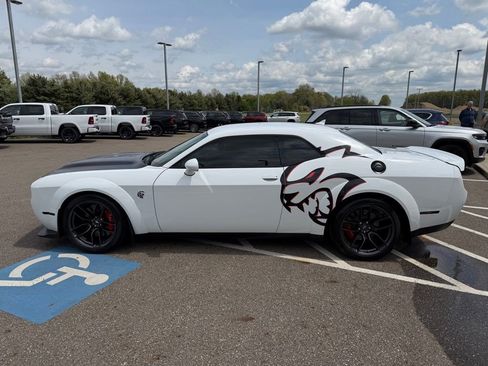 Used 2019 Dodge Challenger SRT Hellcat Redeye RWD image 4
