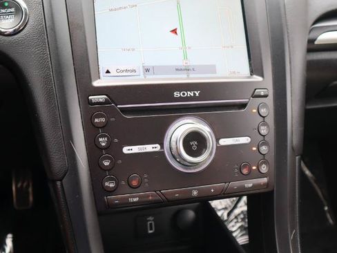 Used 2018 Ford Fusion Titanium AWD/4WD image 20