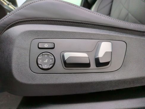 Certified 2025 BMW X5 xDrive40i w/ Premium Package image 27