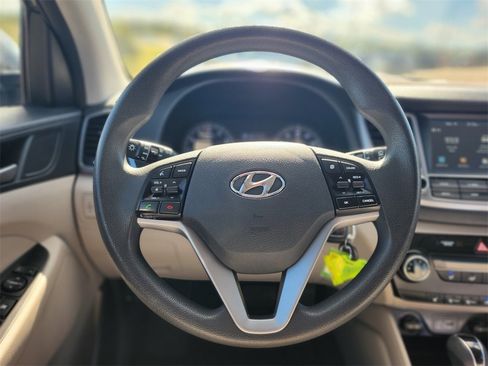 Used 2018 Hyundai Tucson SEL image 15