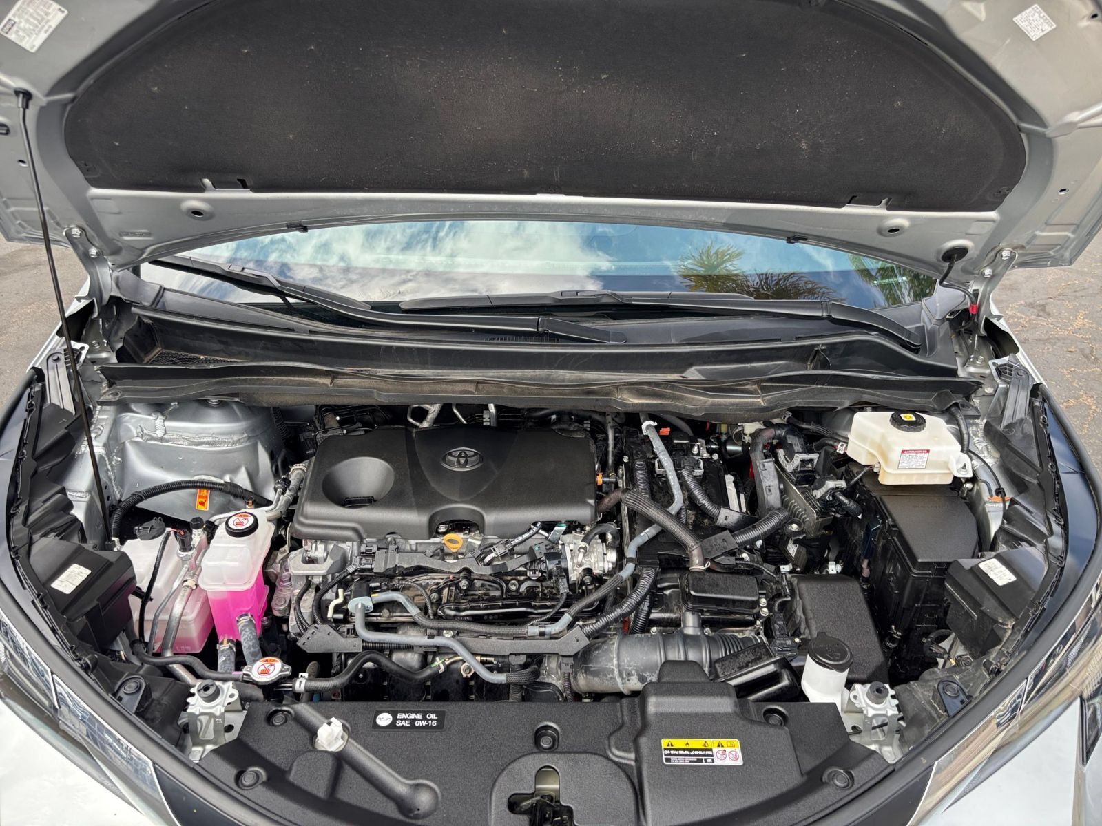 Used 2025 Toyota Sienna XLE FWD image 34