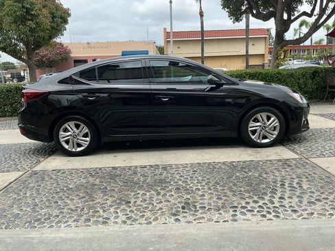 Used 2020 Hyundai Elantra Value Edition FWD image 4