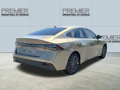 New 2026 Nissan Sentra SV w/ SV Convenience Package FWD image 4