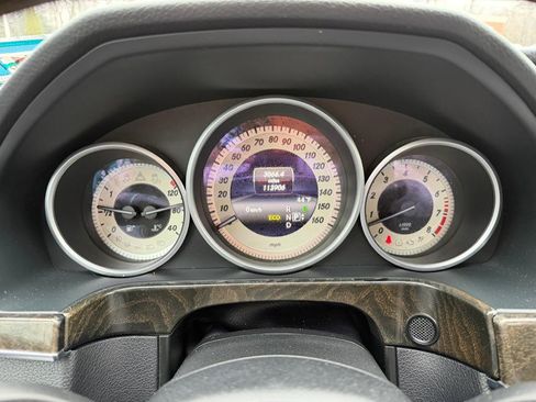 Used 2014 Mercedes-Benz E 350 4MATIC Sedan image 31