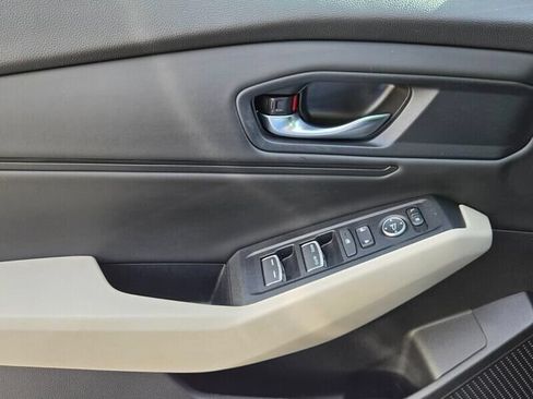 Used 2024 Honda Accord EX image 22