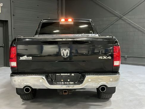 Used 2019 RAM 1500 Big Horn AWD/4WD image 7
