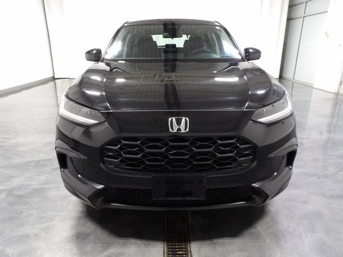 Used 2025 Honda HR-V LX image 3