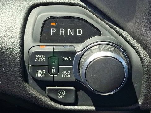 Used 2025 RAM 1500 Big Horn AWD/4WD image 14