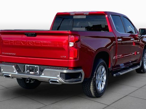 Used 2025 Chevrolet Silverado 1500 LTZ w/ Z71 Off-Road Package AWD/4WD image 13