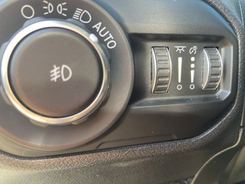 Used 2020 Jeep Wrangler Unlimited Rubicon AWD/4WD image 41