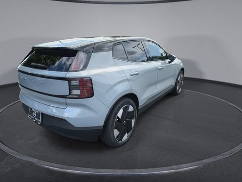 New 2025 Volvo EX30 Plus w/ Protection Package Premier AWD/4WD image 8