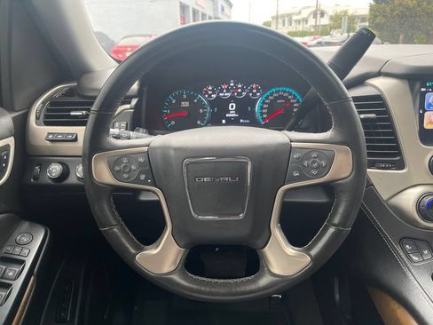 Used 2019 GMC Yukon Denali w/ Denali Ultimate Package AWD/4WD image 21