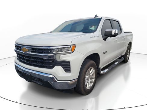 Used 2024 Chevrolet Silverado 1500 LT w/ Safety Package RWD image 3