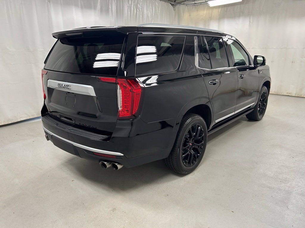 Used 2023 GMC Yukon Denali w/ LPO, Floor Liner Package AWD/4WD image 4
