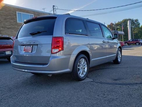 Used 2020 Dodge Grand Caravan SXT image 7