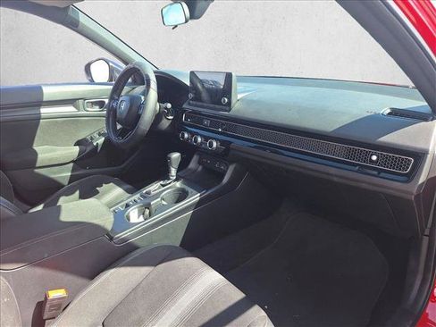 Used 2023 Honda Civic Sport image 19
