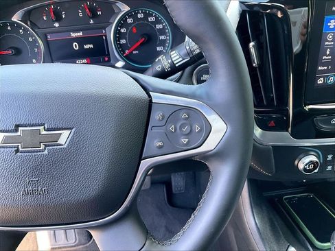 Used 2023 Chevrolet Traverse LT w/ Midnight/Sport Edition AWD/4WD image 25