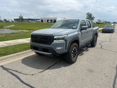 Used 2023 Nissan Frontier PRO-4X AWD/4WD image 7