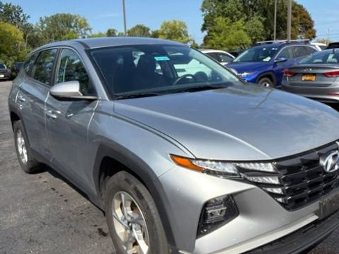 Used 2024 Hyundai Tucson SE AWD/4WD image 1